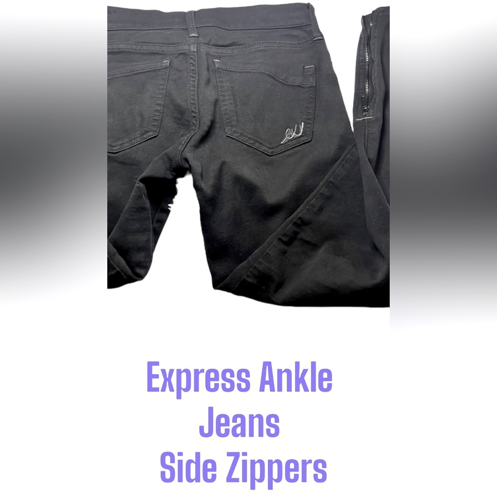 Express size 0 regular black zipper bottom crop jeans.  In great used condition